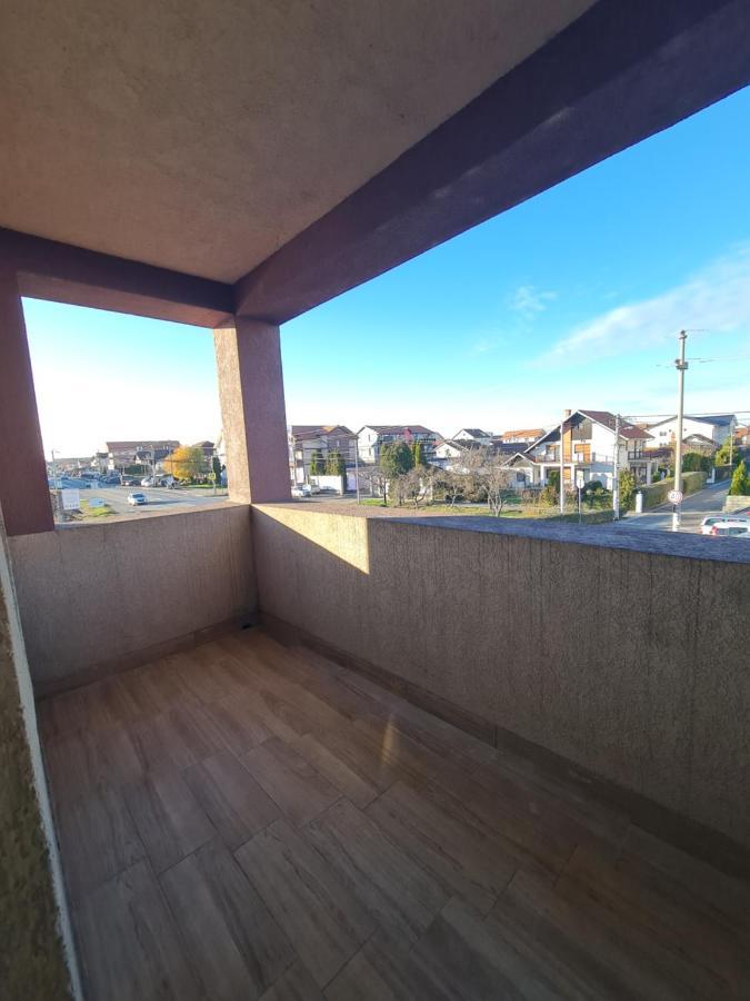Airport Molko Apartments Surčin Zewnętrze zdjęcie