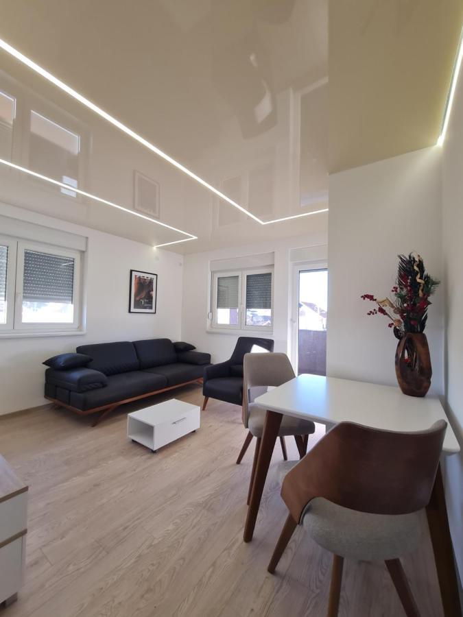 Airport Molko Apartments Surčin Zewnętrze zdjęcie