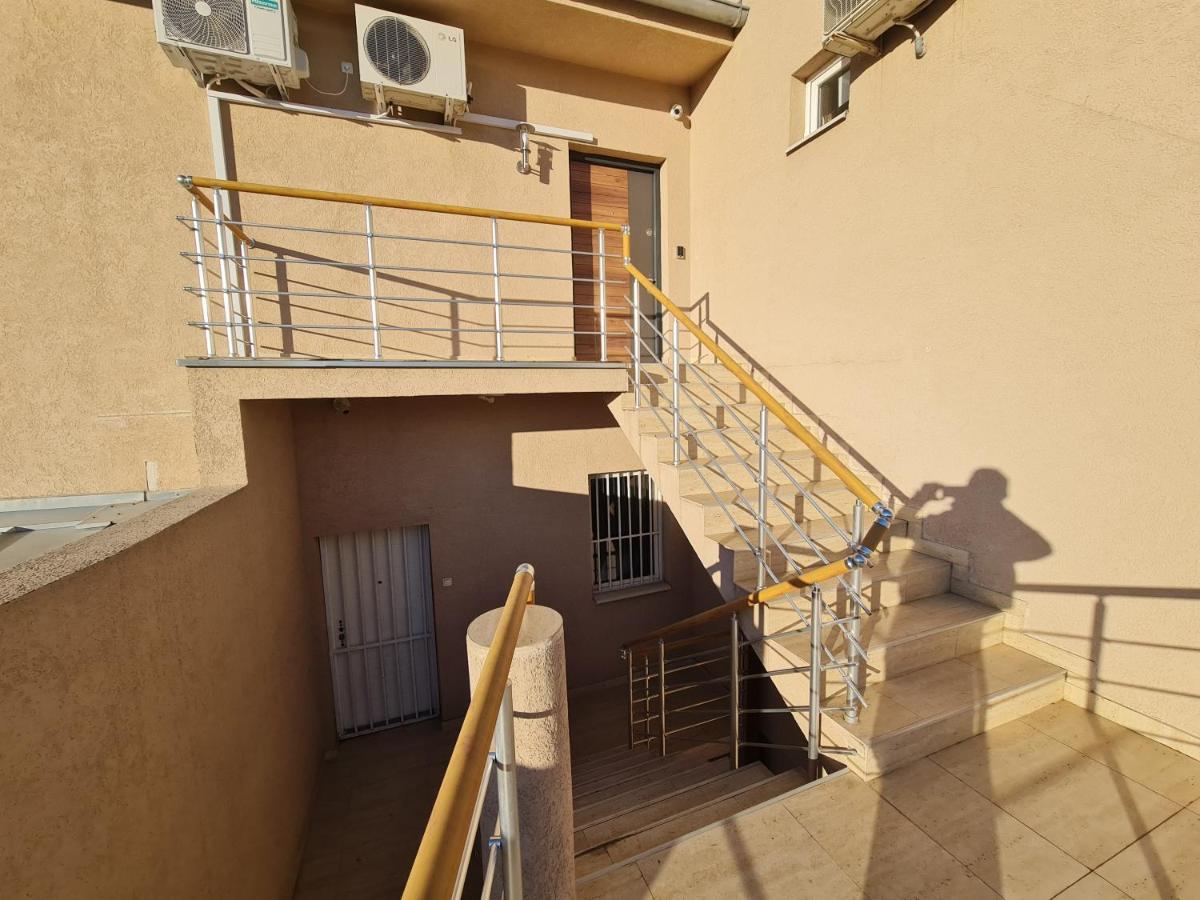 Airport Molko Apartments Surčin Zewnętrze zdjęcie