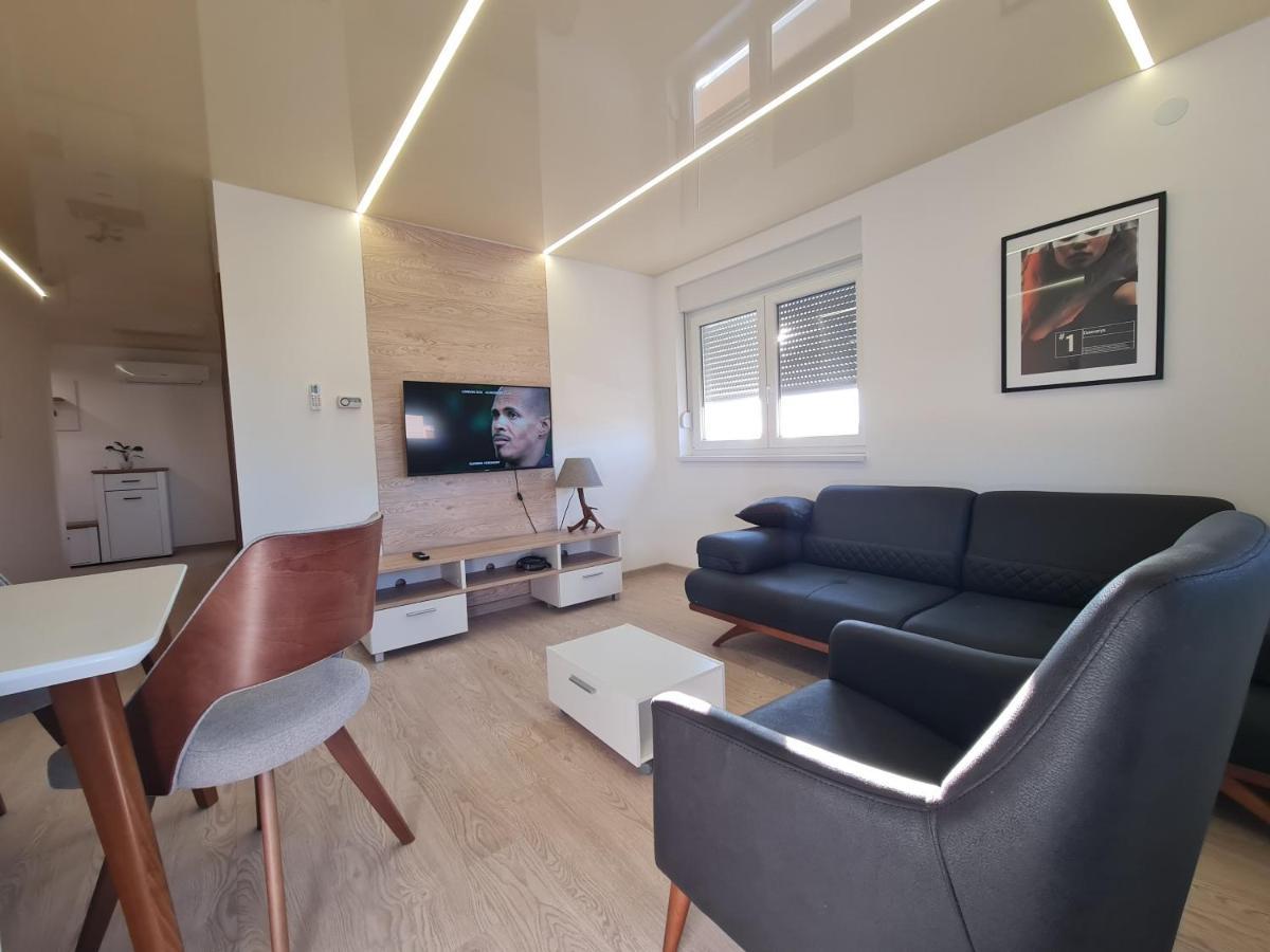 Airport Molko Apartments Surčin Zewnętrze zdjęcie