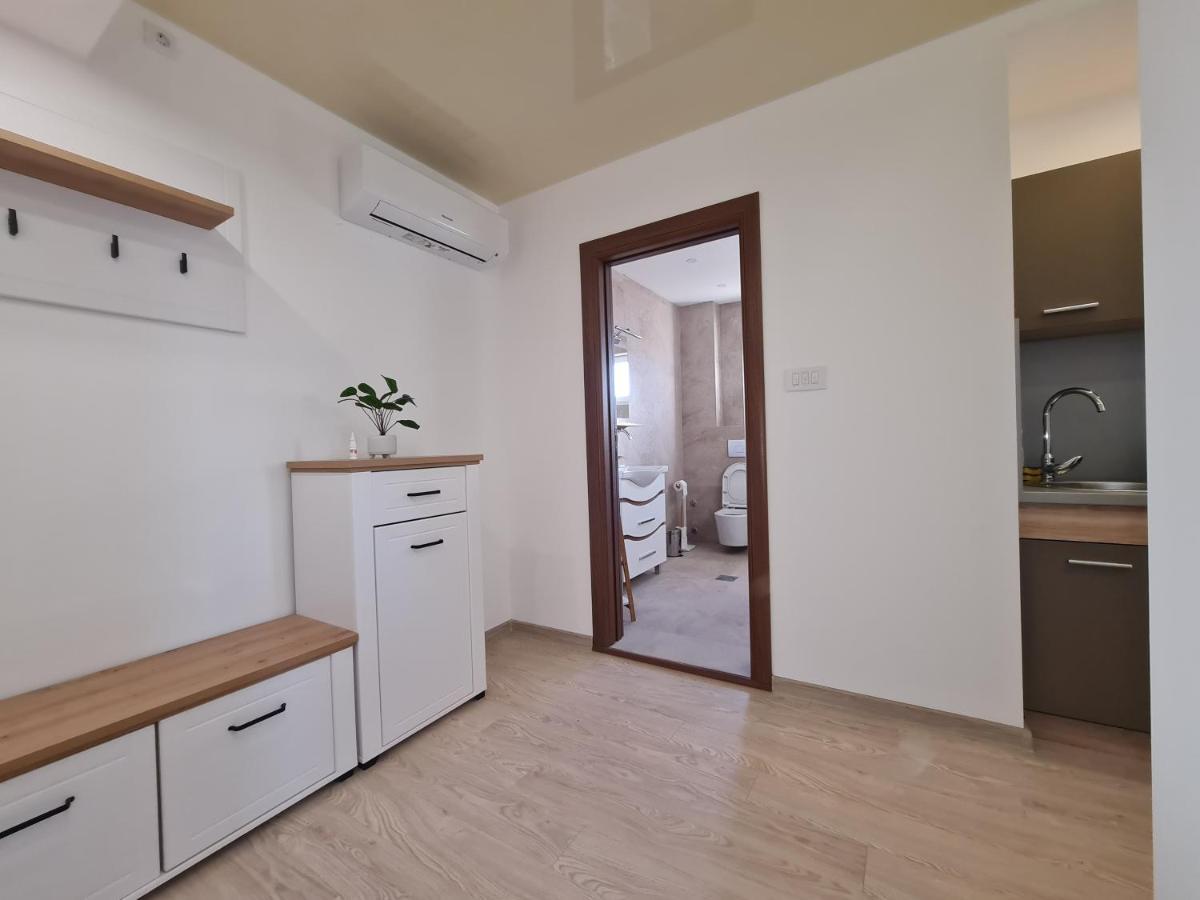 Airport Molko Apartments Surčin Zewnętrze zdjęcie