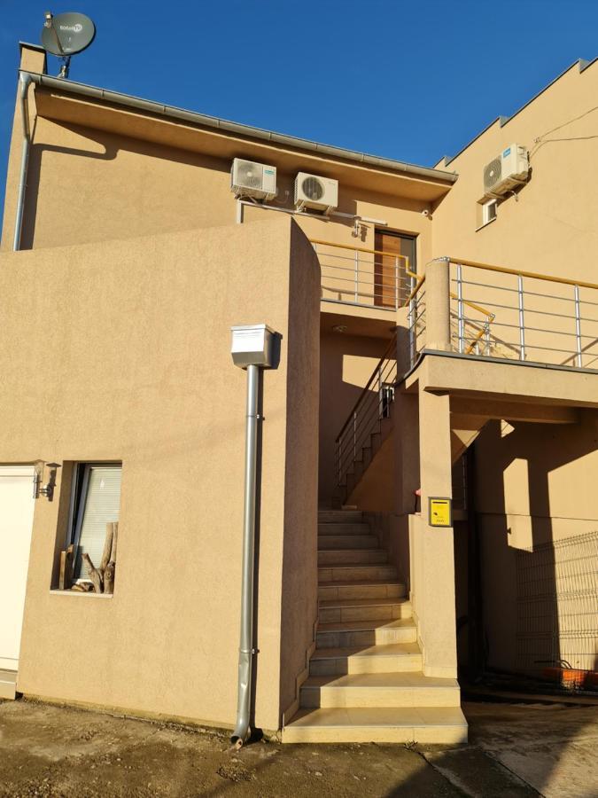 Airport Molko Apartments Surčin Zewnętrze zdjęcie