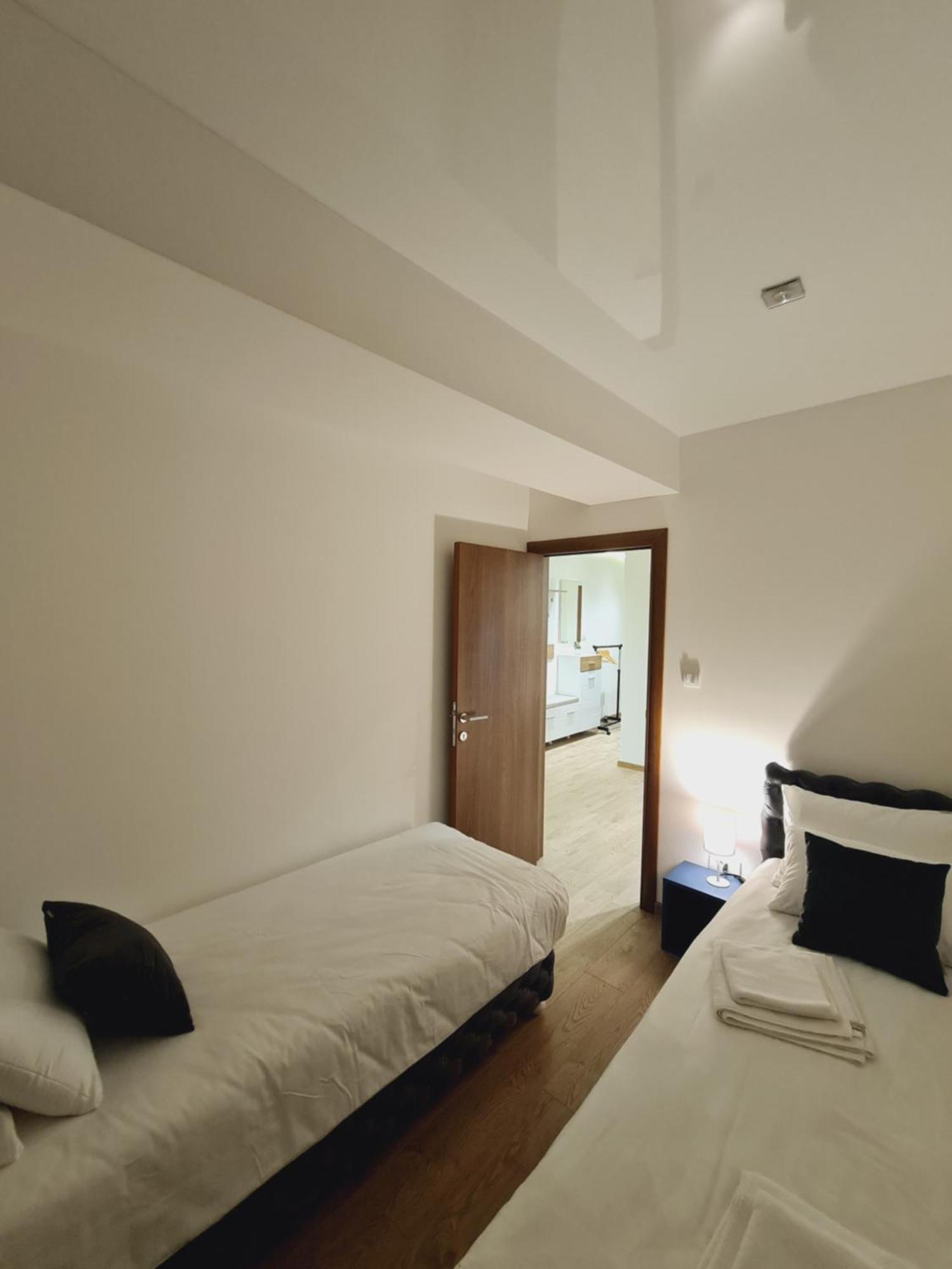 Airport Molko Apartments Surčin Zewnętrze zdjęcie
