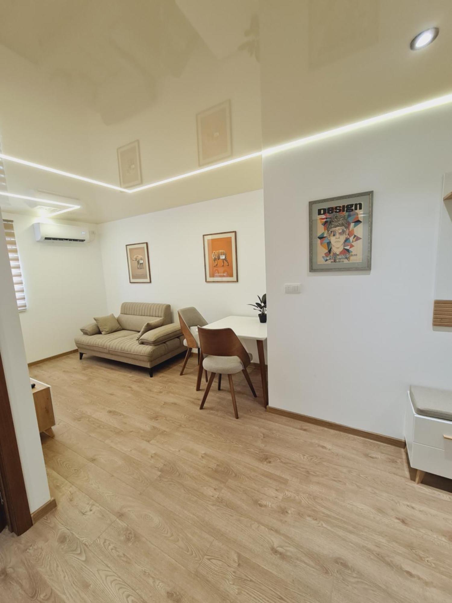 Airport Molko Apartments Surčin Zewnętrze zdjęcie